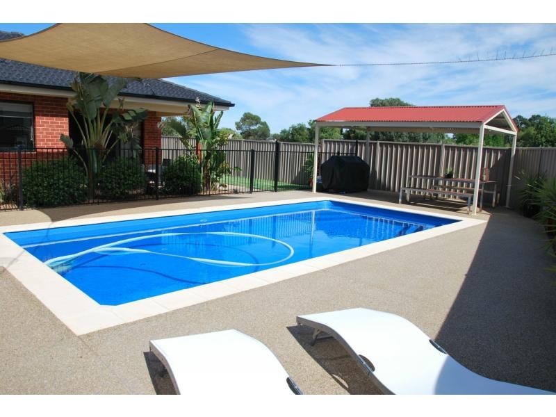 3 Murray Heights, Cobram VIC 3644