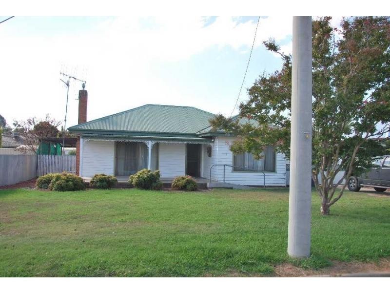 3 Pine Street, Cobram VIC 3644