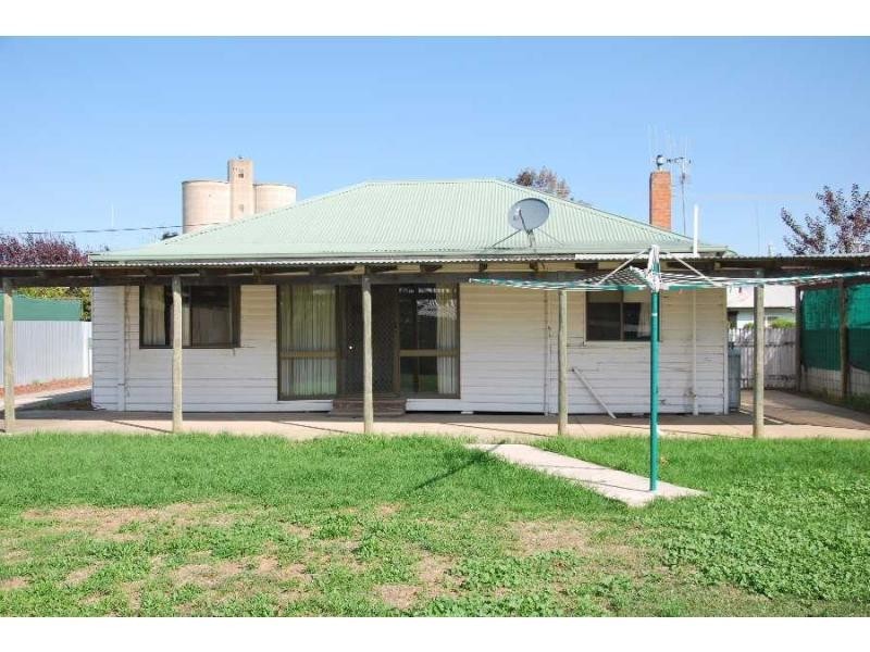 3 Pine Street, Cobram VIC 3644