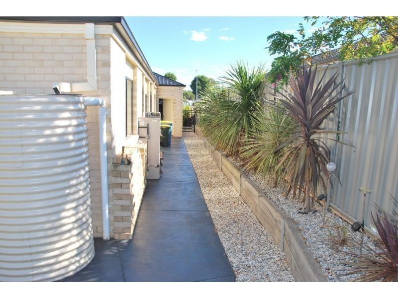 6 Victoria Avenue, Barooga NSW 3644