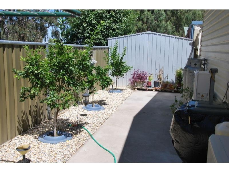 36 Oasis Drive, Oasis Village, Cobram VIC 3644