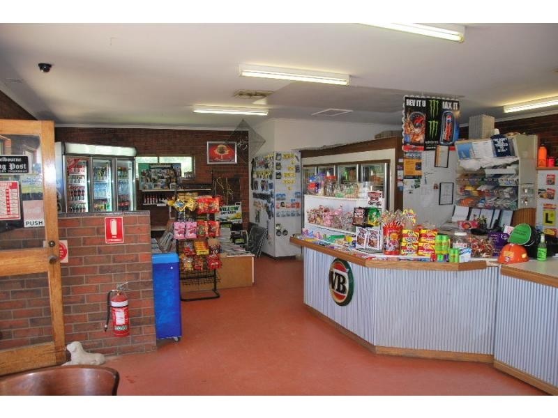 1043 Goulburn Valley Highway, Koonoomoo VIC 3644