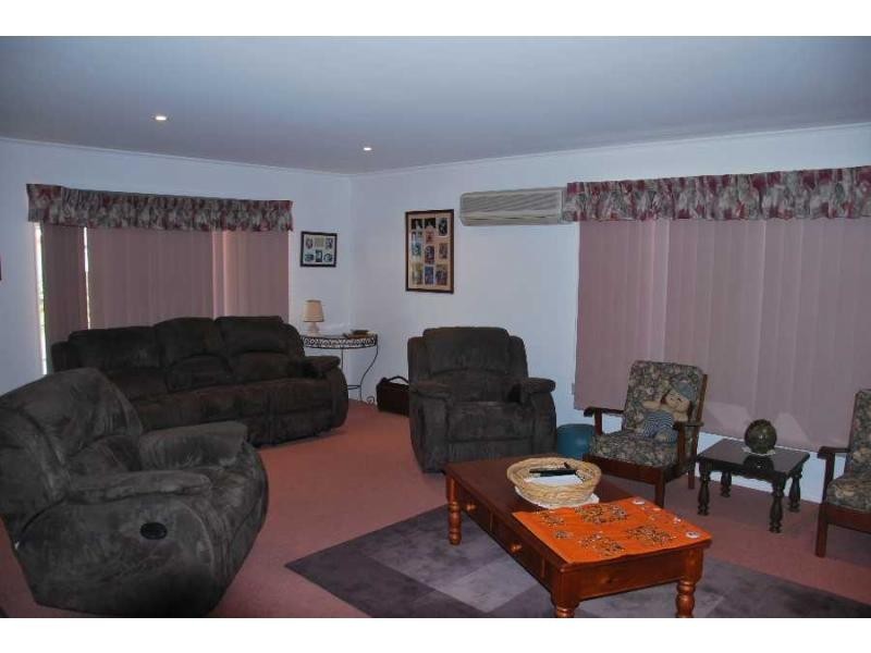 39 Oasis Drive, Oasis Village, Cobram VIC 3644