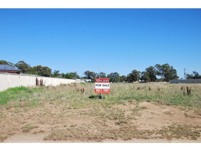 9 Anthony Avenue, Tocumwal NSW 2714