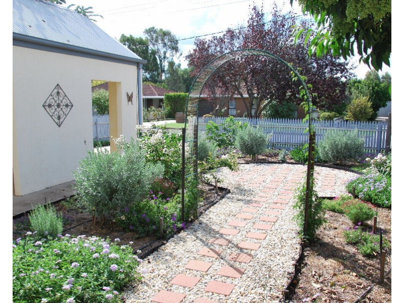 6B Margaret Court, Cobram VIC 3644