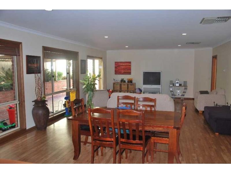 13 Bisogni Drive, Cobram VIC 3644