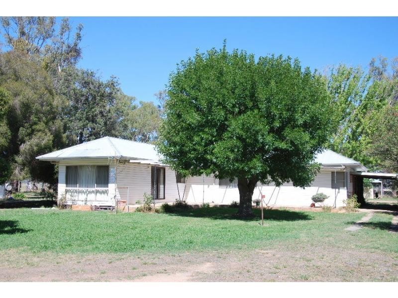 7243 Goulburn Valley Highway, Koonoomoo VIC 3644