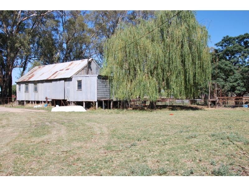 7243 Goulburn Valley Highway, Koonoomoo VIC 3644