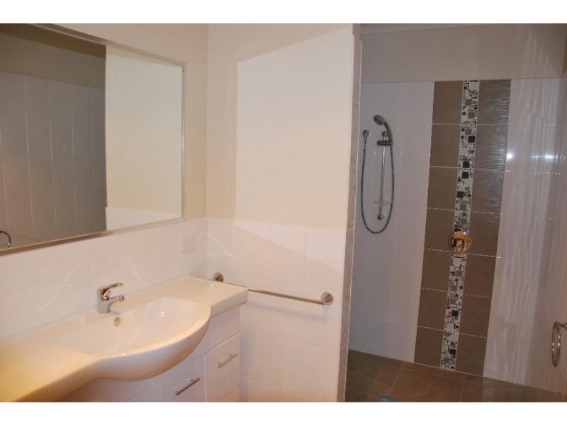 2B Gemmell Street, Cobram VIC 3644