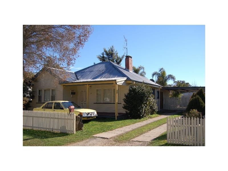 15 Lisfarron Avenue, Cobram VIC 3644