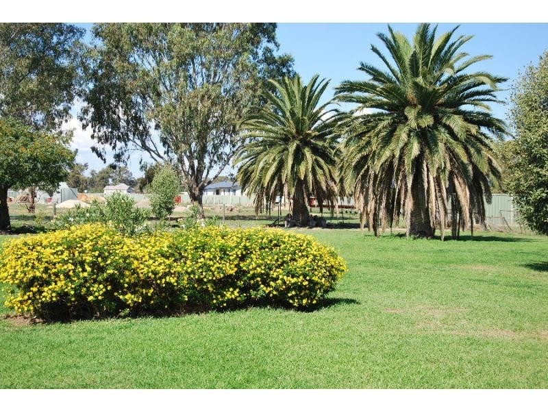 87 – 89 Murray Street, Tocumwal NSW 2714