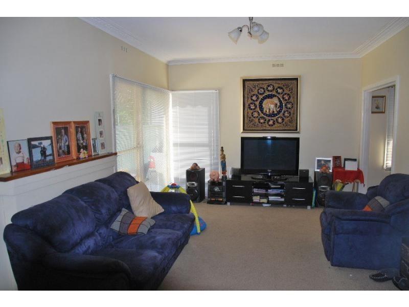 5 Lisfarron Avenue, Cobram VIC 3644