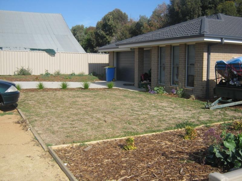 24 Mavis Steward Drive, Barooga NSW 3644