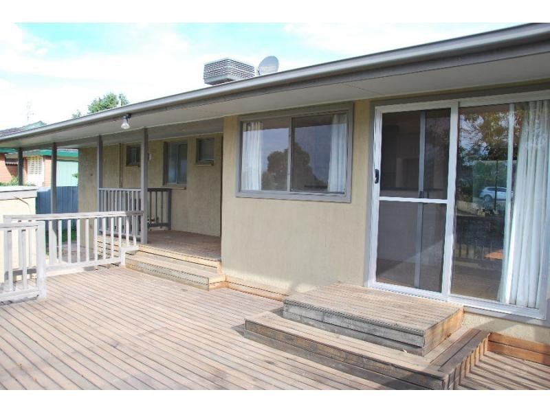 30 Hughes Street, Barooga NSW 3644