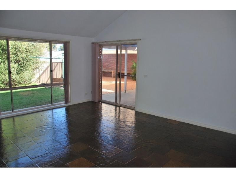8 Murray Heights, Cobram VIC 3644