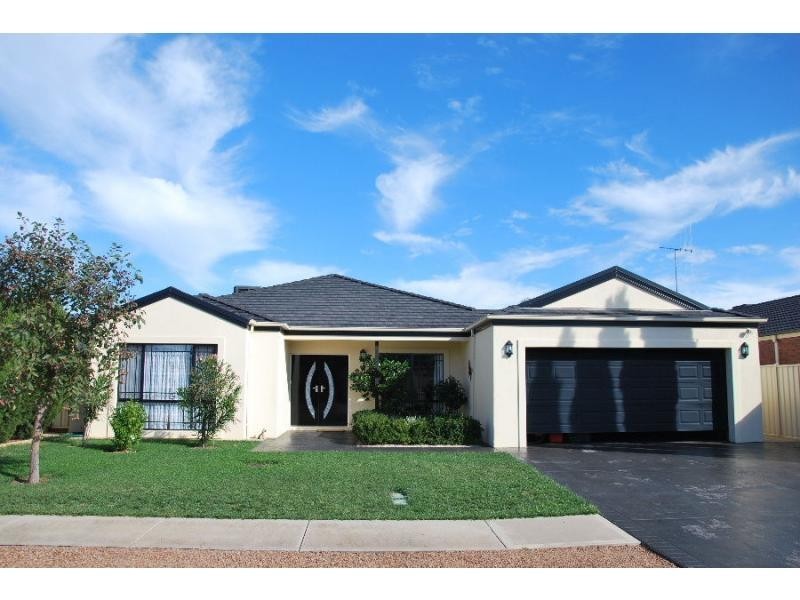 3 Nicolina Street, Cobram VIC 3644