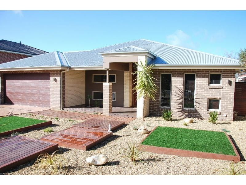 76 Mookarii Street, Cobram VIC 3644