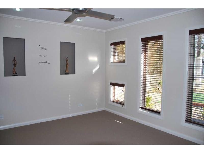 76 Mookarii Street, Cobram VIC 3644