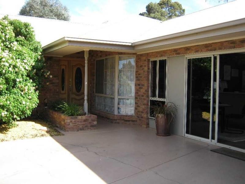 19 Gunnamara Street, Barooga NSW 3644