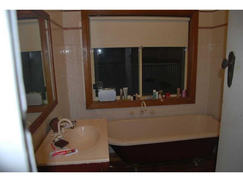 12 Thompson Avenue, Cobram VIC 3644