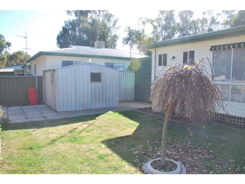 19 Allannah Street, Oasis Village, Cobram VIC 3644