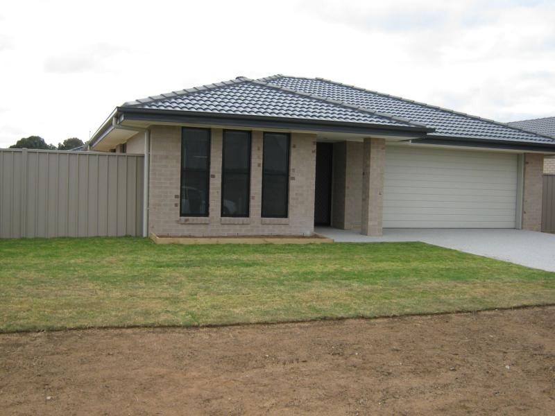 25 Takari Street, Barooga NSW 3644