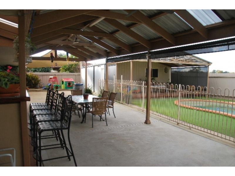 6 Hovell Court, Cobram VIC 3644
