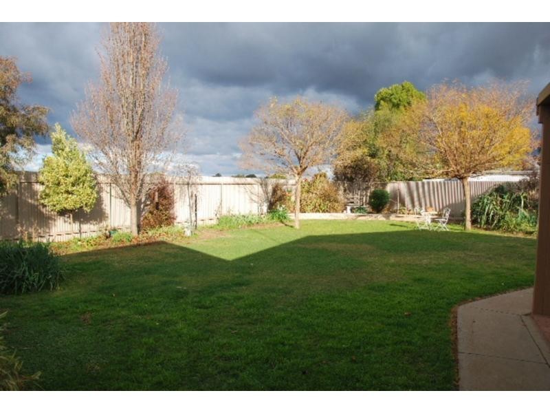 6 Hovell Court, Cobram VIC 3644