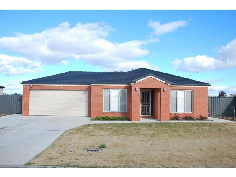 13 Rivertown Grove, Cobram VIC 3644