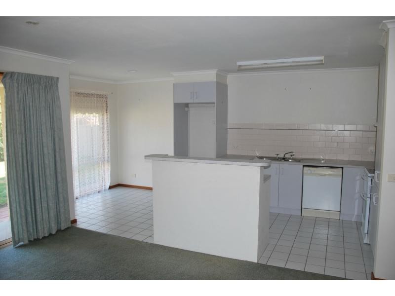 14 Johns Drive, Barooga NSW 3644