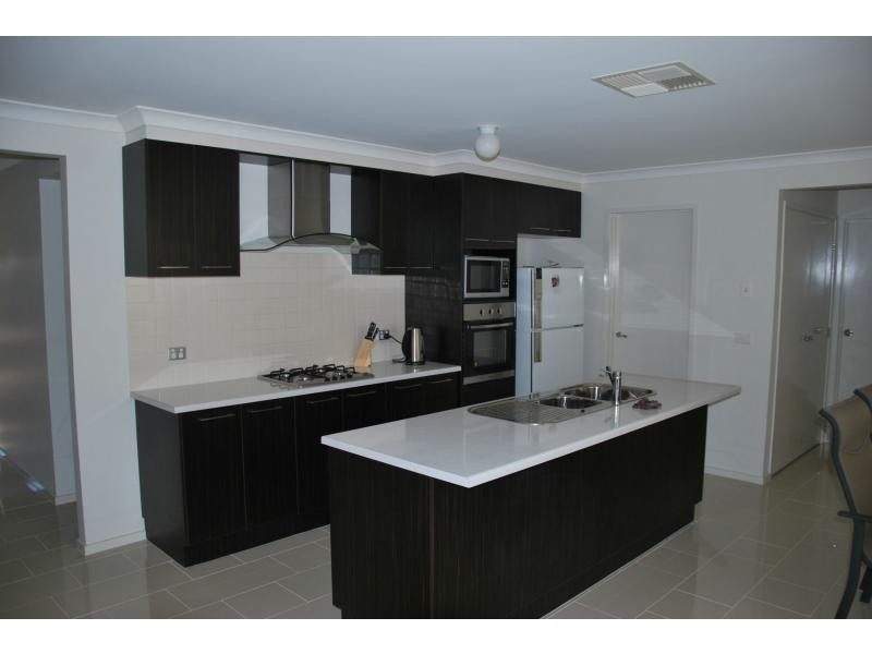 11 Nicolina Street, Cobram VIC 3644