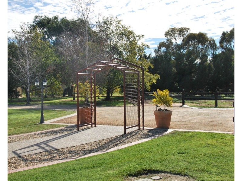 13 Catona Crescent, Cobram VIC 3644