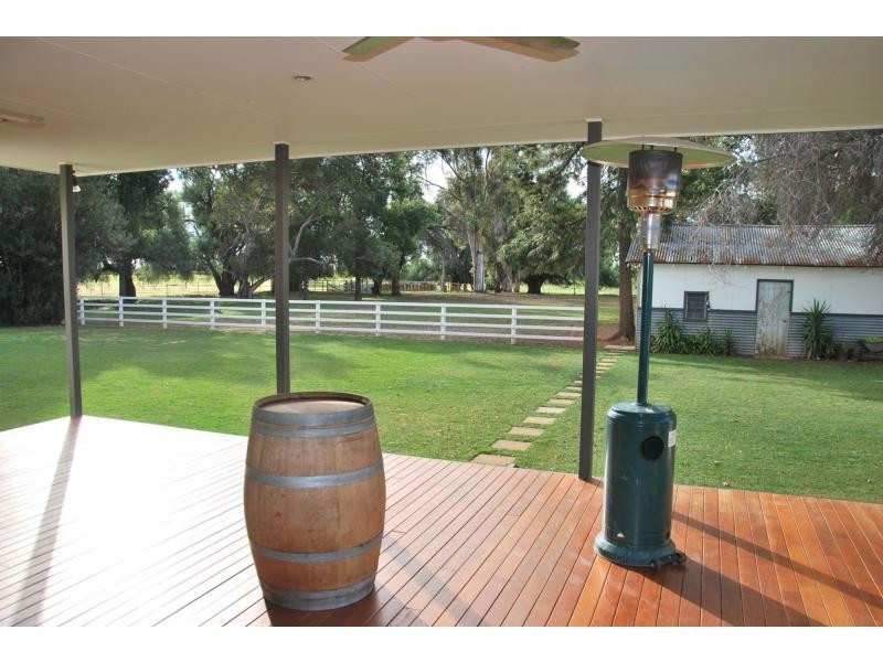 3514 Tocumwal Road, Barooga NSW 3644