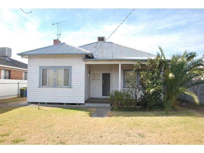 35 Sydney Street, Cobram VIC 3644