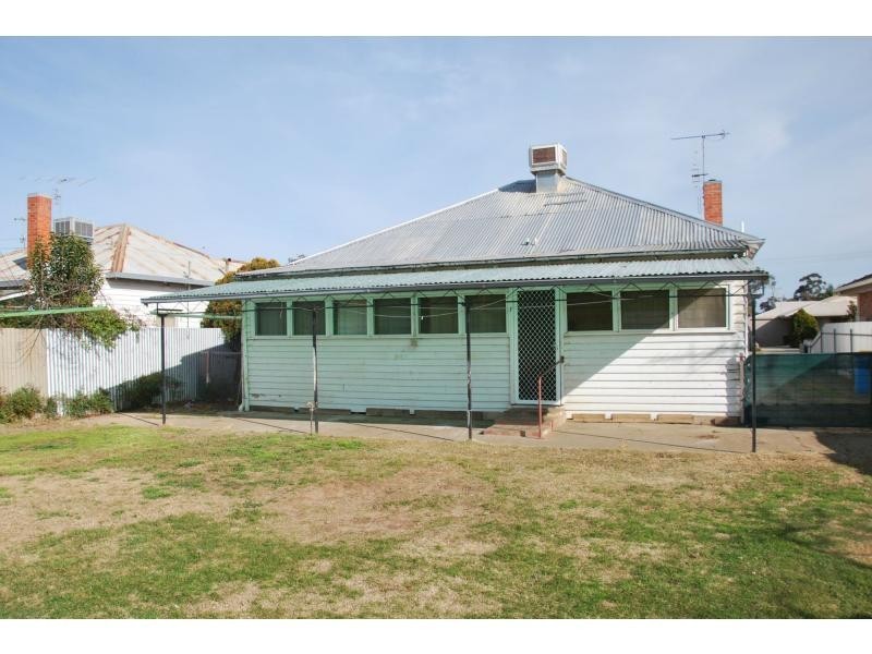 35 Sydney Street, Cobram VIC 3644