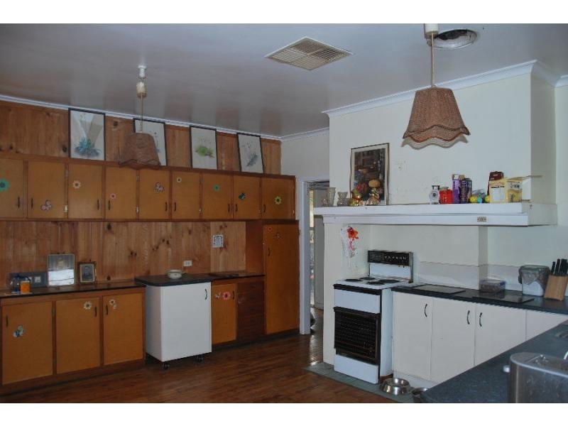 2 Elizabeth Street, Cobram VIC 3644