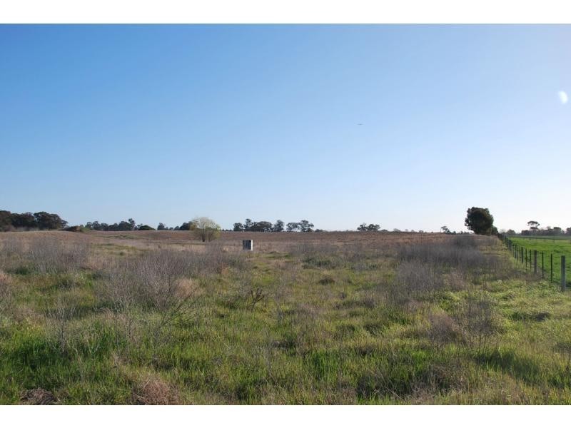 L2 Chapel Road, Cobram East VIC 3644