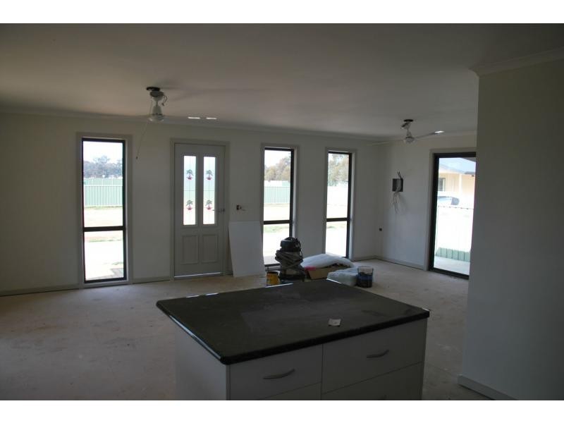 3 Sunshine Street, Murray Haven Village, Tocumwal NSW 2714