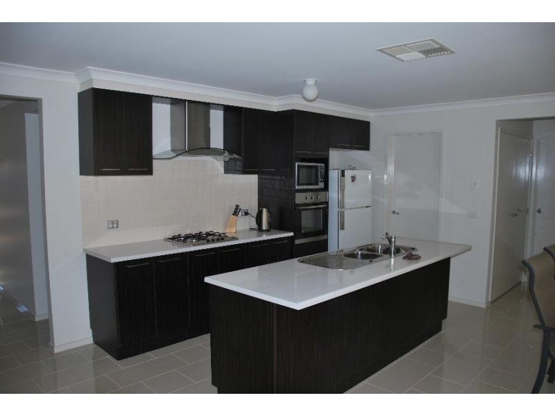 11 Nicolina Street, Cobram VIC 3644