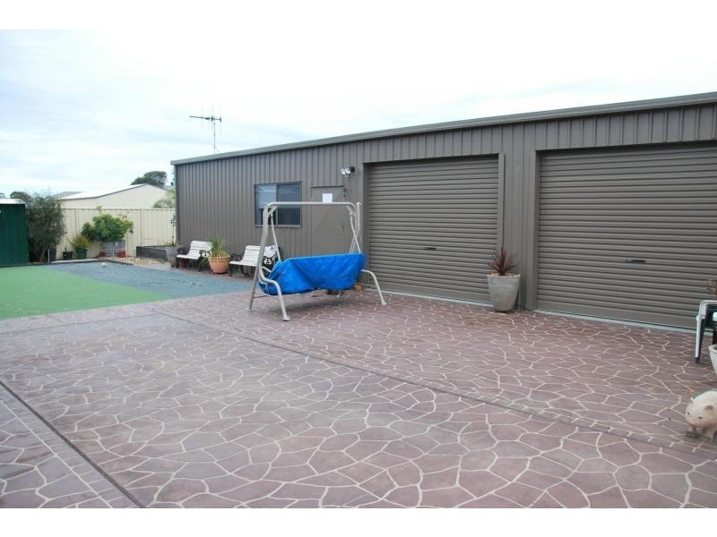 82 Bisogni Drive, Cobram VIC 3644