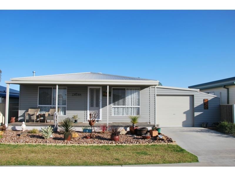 25 Savannah Drive, Green Palms Village, Cobram VIC 3644