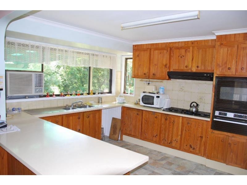 8 Ross Road, Katamatite VIC 3649