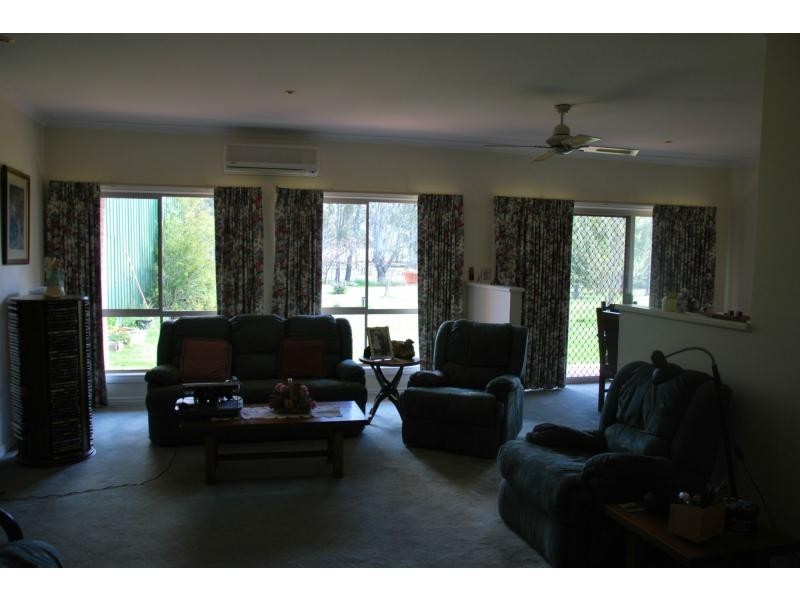 11 Marion Drive, Tocumwal NSW 2714