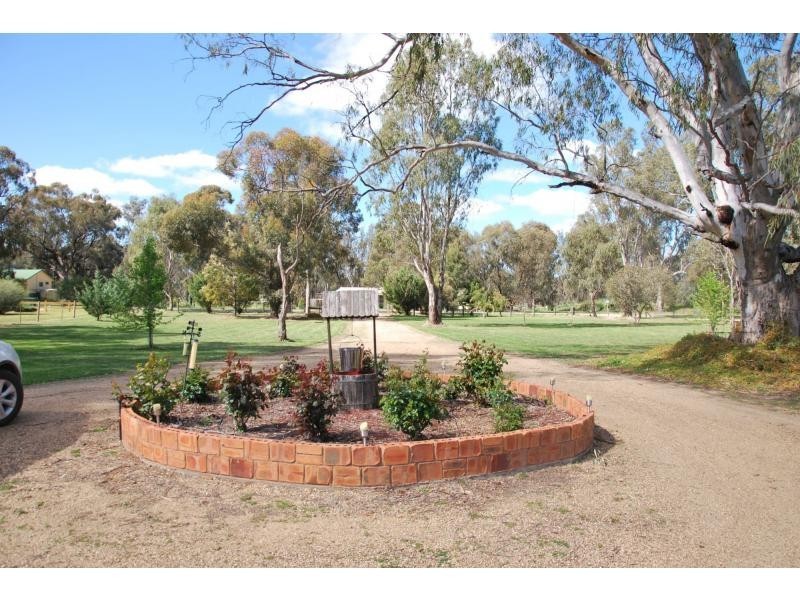 11 Marion Drive, Tocumwal NSW 2714