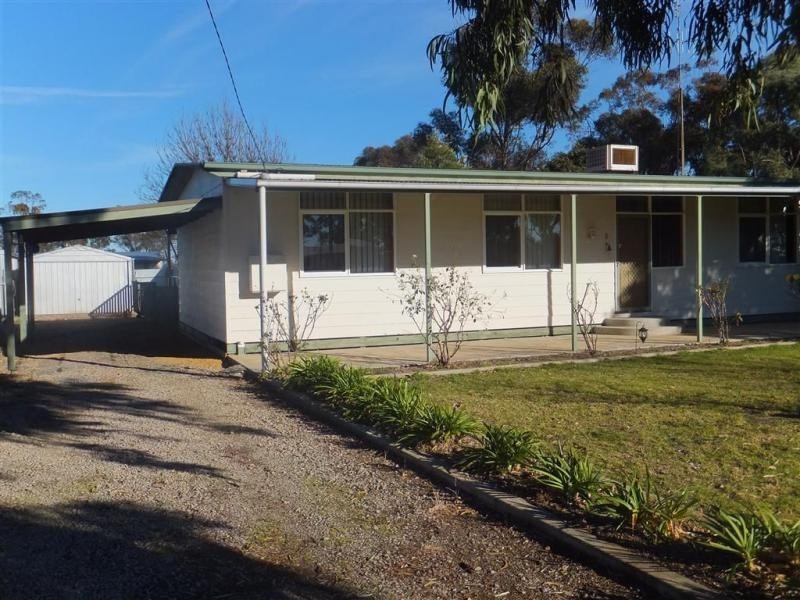 3 Flynn Street, Berrigan NSW 2712