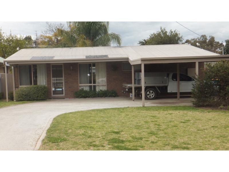 3 Flynn Street, Berrigan NSW 2712