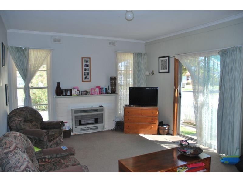 22 Charles Street, Cobram VIC 3644