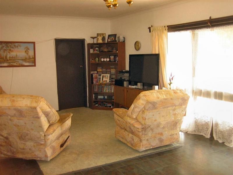 25 Cobram Street, Berrigan NSW 2712