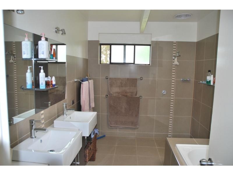 16 Toms Drive, Cobram VIC 3644