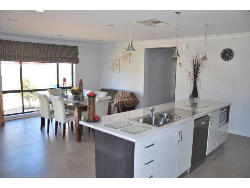 80 Bisogni Drive, Cobram VIC 3644